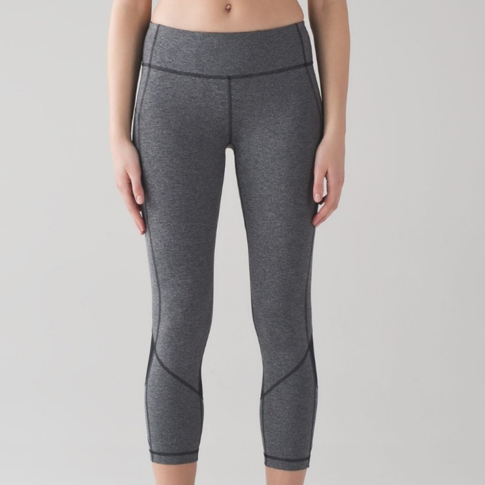 Lululemon Pace Rival Crop 22" | Heathered Black & Black | Size 6 - Picture 2 of 10